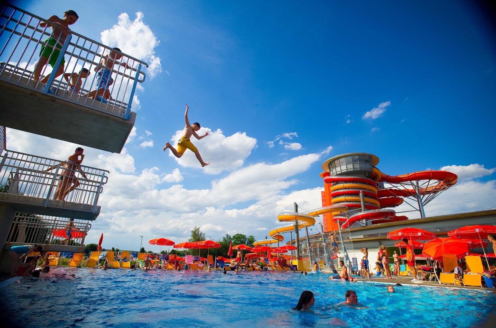 Pension Sonnengarten & Therme Included - Auch Am An- & Abreisetag! ルッツマンスブルク エクステリア 写真